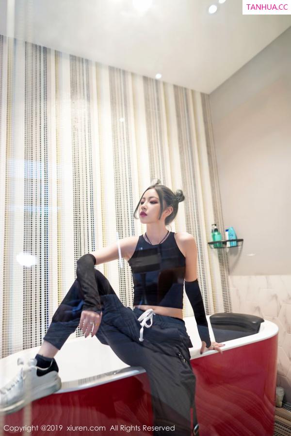 贾诗晗 小樱和 [XIUREN]高清写真图 2019.08.26 贾诗晗第5张图片